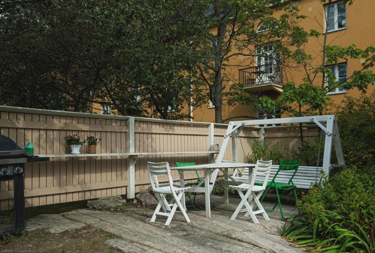 Wooden House Studio With Shared Garden Helsinki Esterno foto